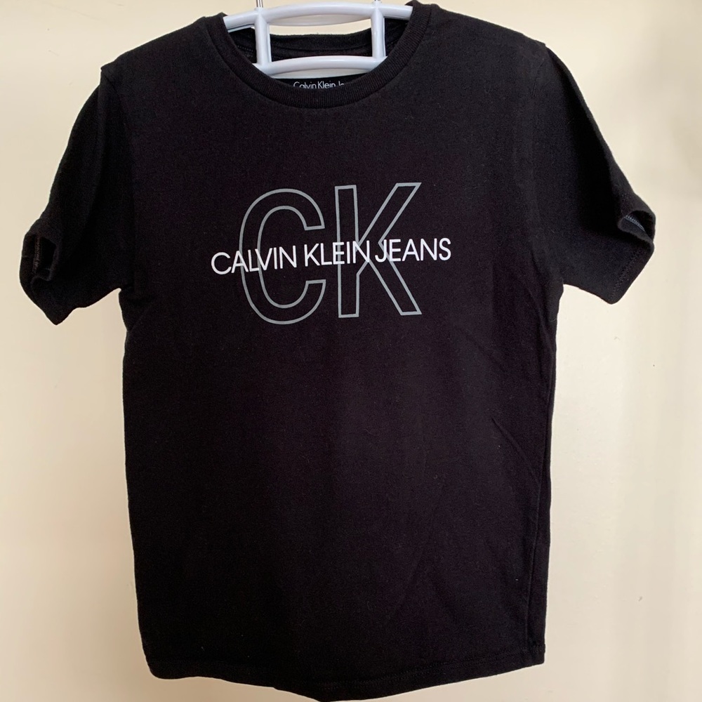 ❌SOLD❌ Calvin Klein Boys Tshirt